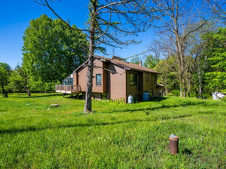 40 Felter Hill Rd — Photo 35