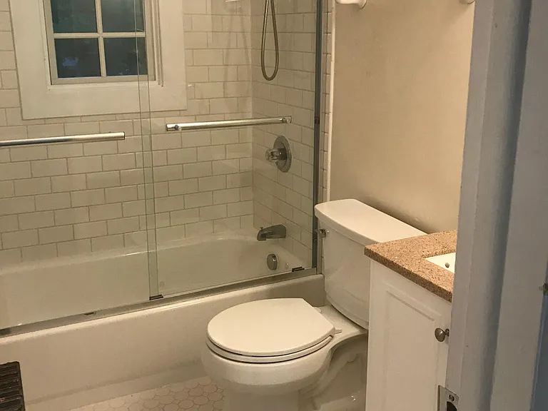 134 2nd St #3 — Photo 5