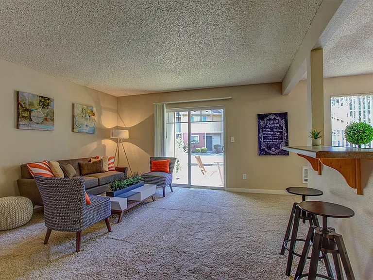 Commons at Timber Creek Apartments — Photo 24