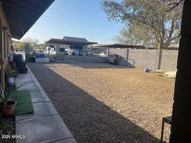 2 bed, 1.0 bath, 950 sqft, $1,100 — Photo 3