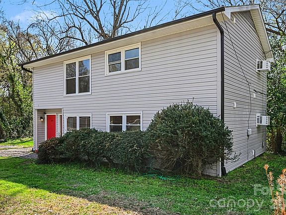 2nd image of 270/272 Spring St SW