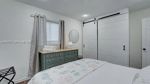 112 NE 10th Ave — Photo 38