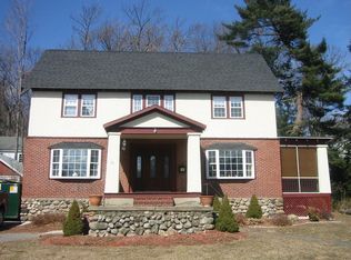 75 Chestnut St, Wakefield, MA 01880