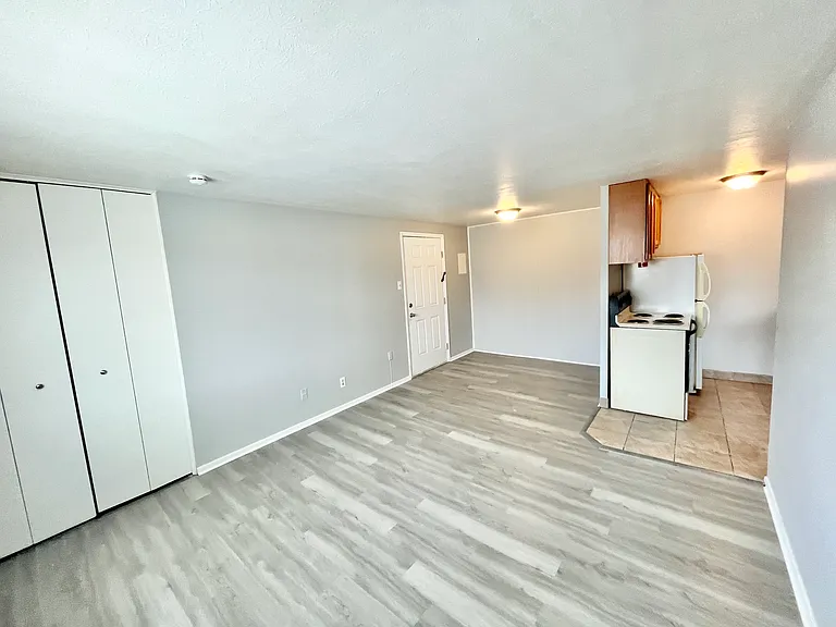 Concord House Apartments — Photo 12