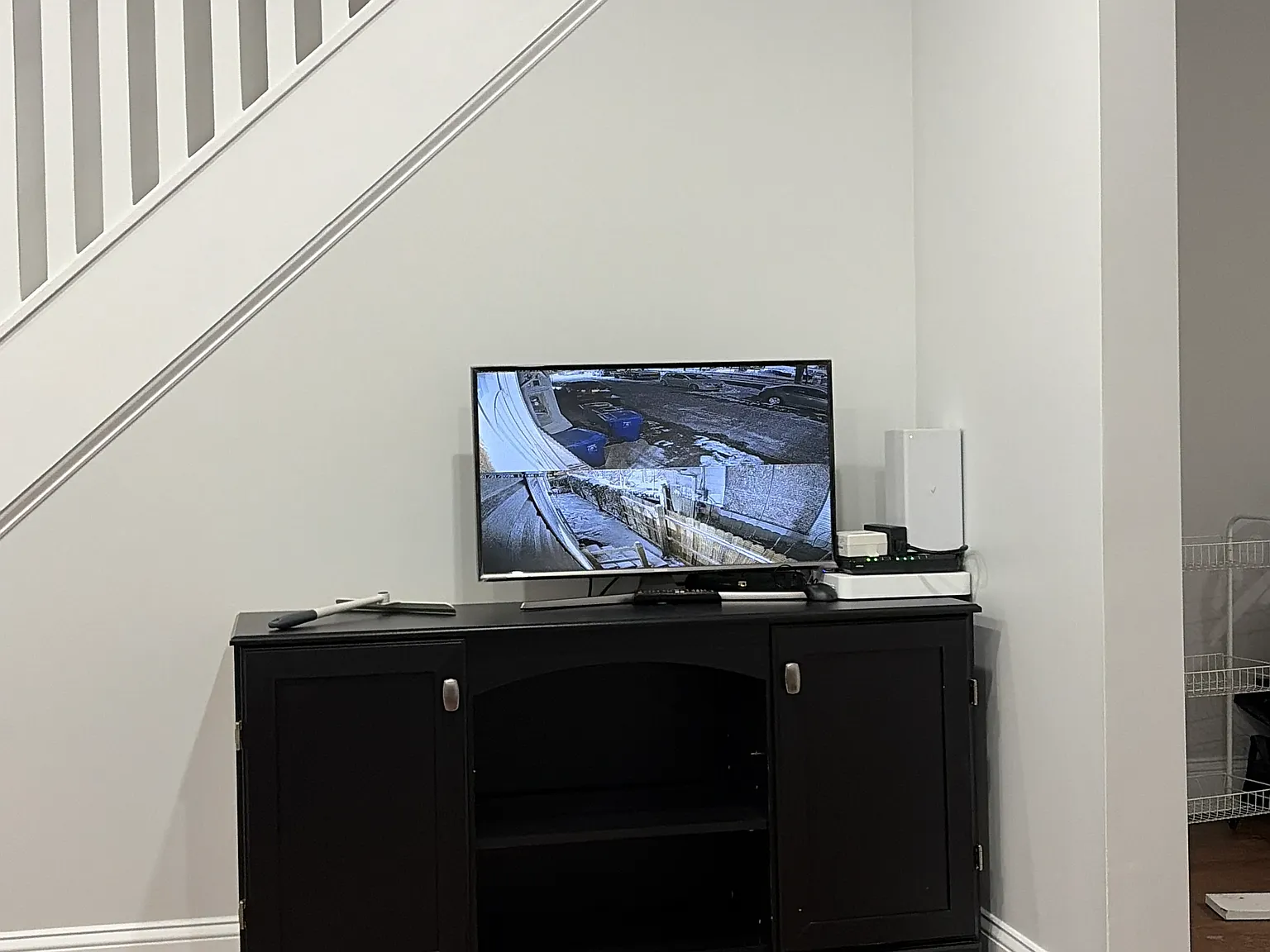 4 bed, 1184 sqft, $1,000 — Photo 2