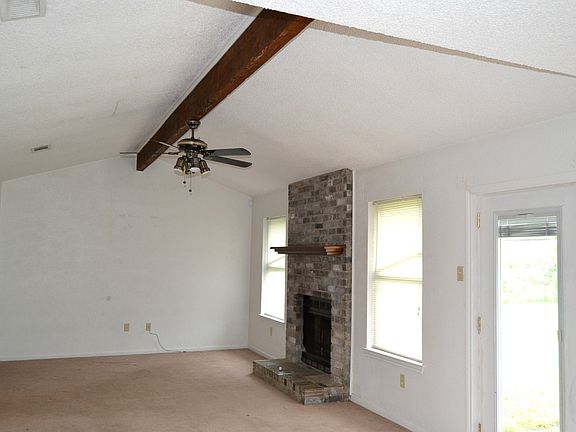 2nd image of 1807 Hammond Dr