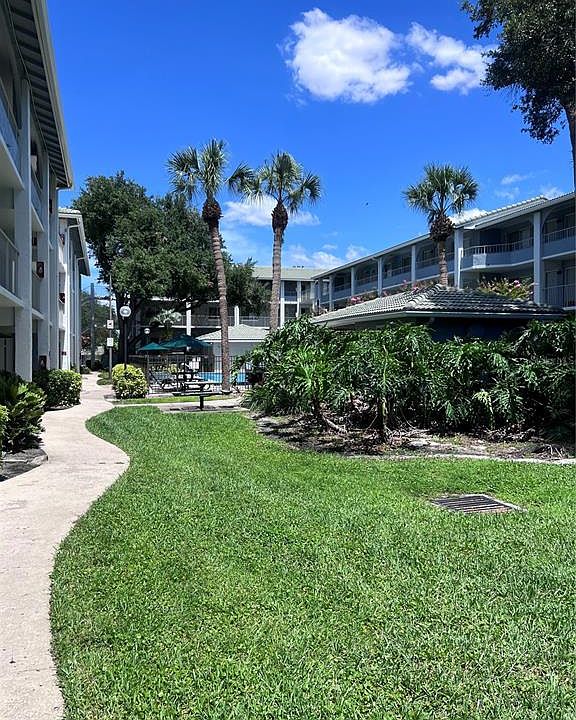 1st image of 126 BLUE POINT WAY #100