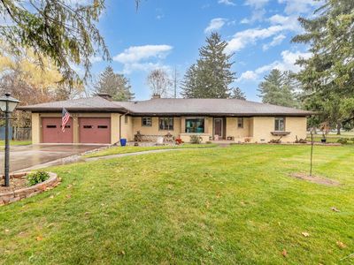 1270 Hemmeter Rd, Saginaw, MI, 48638