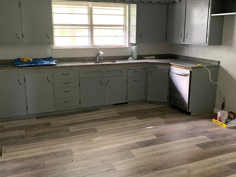 2101 S Kenser Rd — Photo 10