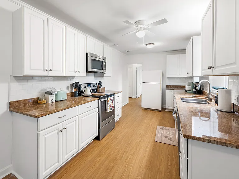 5057 Walker St — Photo 15