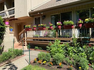 42 Denise Dr, Edison, NJ 08820