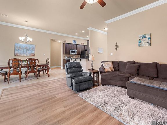 3rd image of 16389 Timberstone Dr