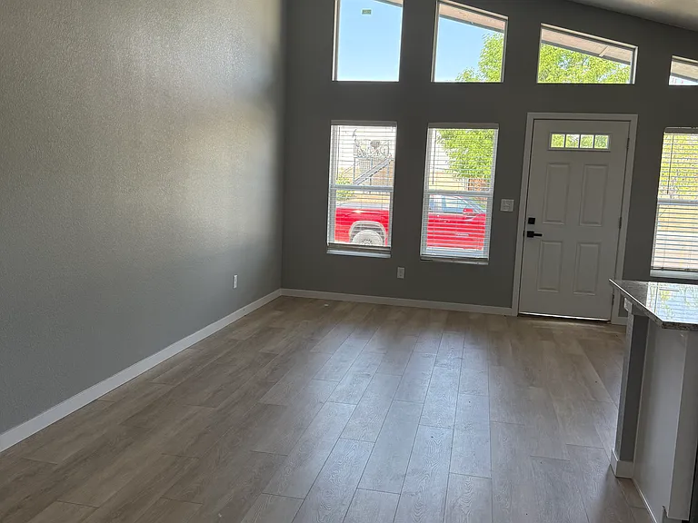 4118 Idaho St — Photo 3