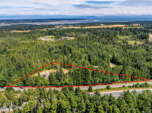3840 Small Rd, Comox Valley, BC V9N 3Z8