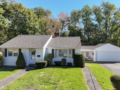 80 Meadow Ln, Somerset, MA, 02726