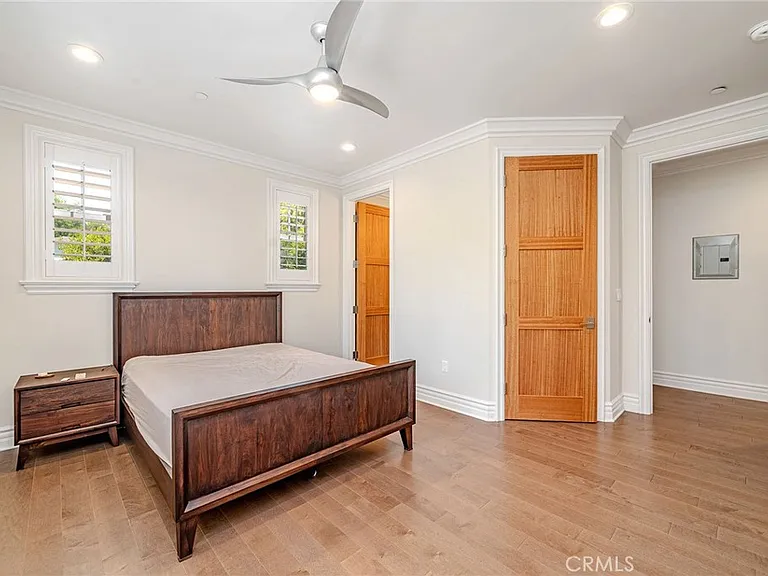 1217 Olive La Canada — Photo 34