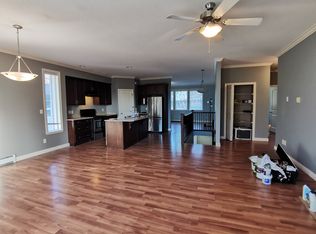 2821 McCrimmon Dr, Abbotsford, BC V2S 2V1