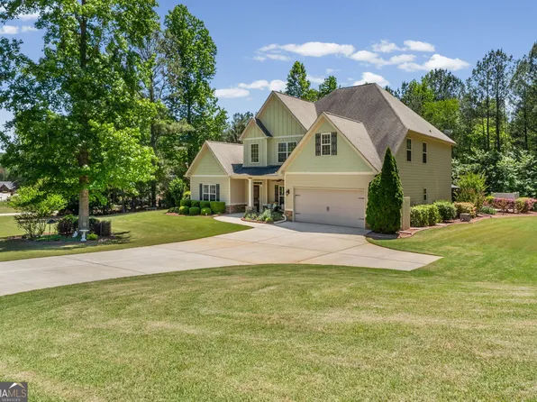 195 Gracie Gardens Ct, Newnan, GA 30263