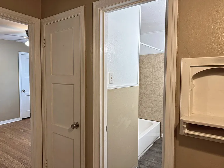 1801 Rose St — Photo 12