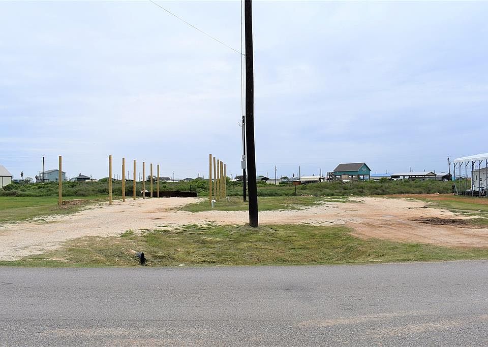 614 County Road 201 Carancahua Blvd, Bay City, TX 77414 MLS 71774848