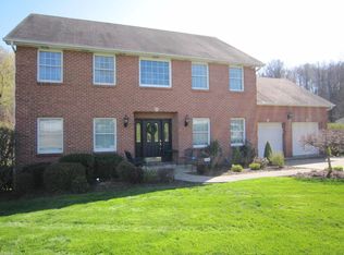 504 Royalty Dr, Uniontown, PA