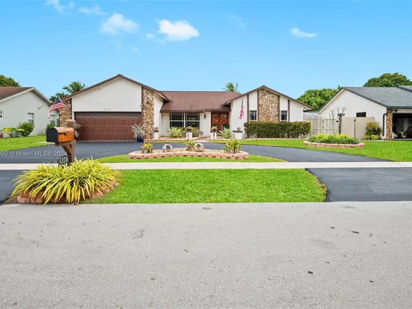1270 NW 78th Ter, Plantation, FL 33322
