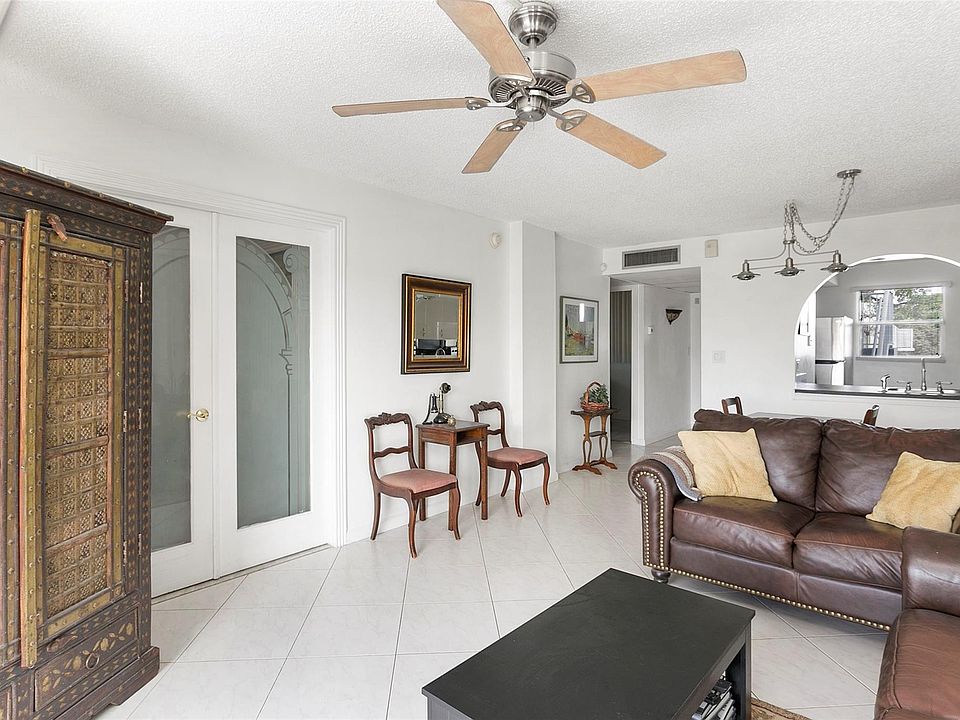 1st image of 112 Royal Park Drive #2H