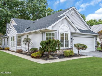 2 Schoolhouse Lane, Lakewood, NJ, 08701