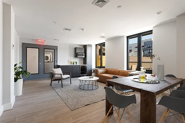 Rented by Modern Spaces | media 9