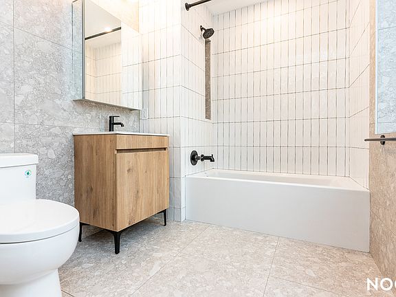 5th image of 128 Montrose Ave #304