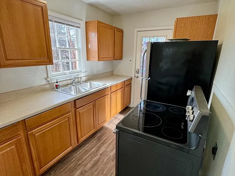 1812 Brighton Ave — Photo 11