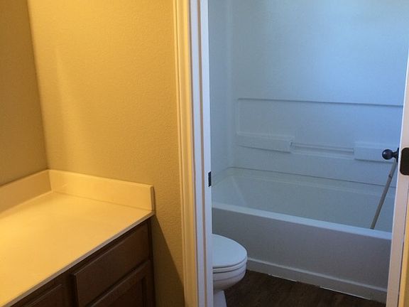 2nd image of 116 Jasper Ln