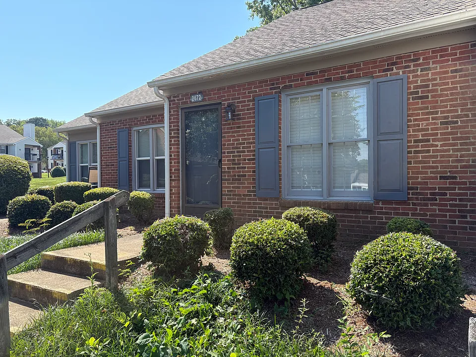 2672 Hitchcock Dr