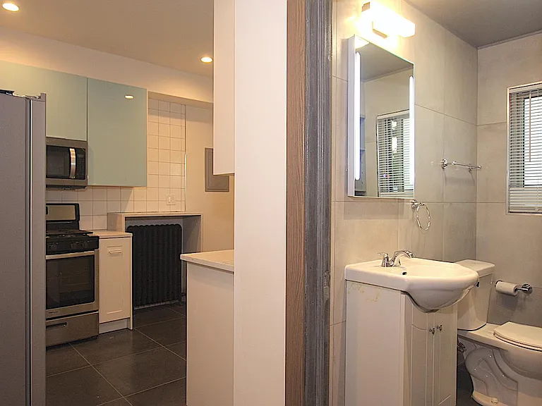 1341 Crane St #1 — Photo 7