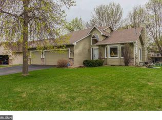 10945 Eagle Lake Blvd N, Maple Grove, MN 55369