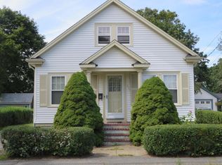 317 Winter St, Hyannis, MA 02601
