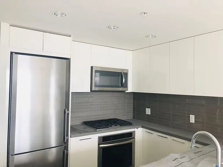 4880 Bennett St #350 — Photo 4