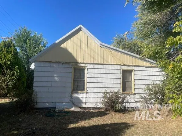 522 E 16th St, Burley, ID 83318