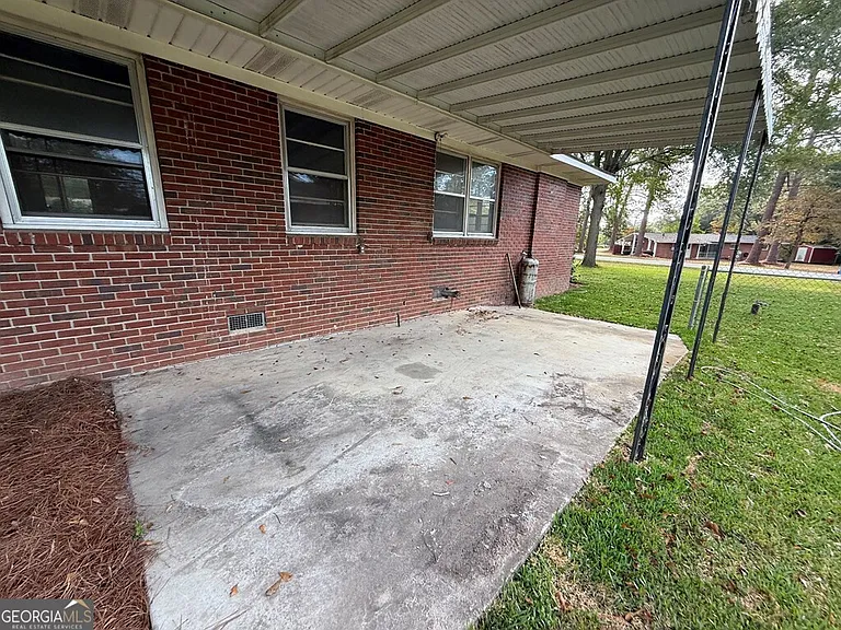 412 Roberson St — Photo 14