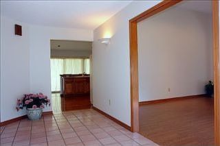 5th image of 20 Sugarbush Ln