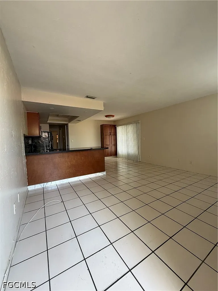 1 bed, 1.0 bath, 800 sqft, $1,095 — Photo 3