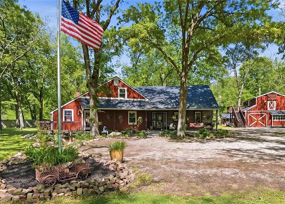 1st image of 842 Kendall Rd