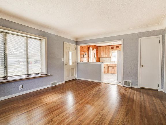 3rd image of 8206 2nd Ave S