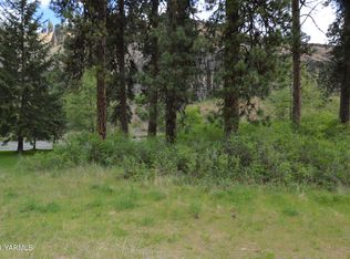 101 Rio Vista Ln, Naches, WA 98937