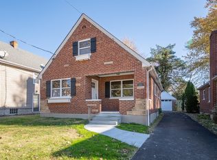 3986 Watterson Rd, Cincinnati, OH 45227