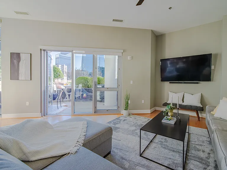 333 W Trade St #708 — Photo 7