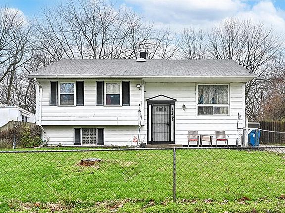 2nd image of 4144 N Balboa Dr