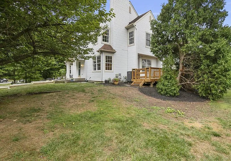 2258 N Tollgate Cir — Photo 25