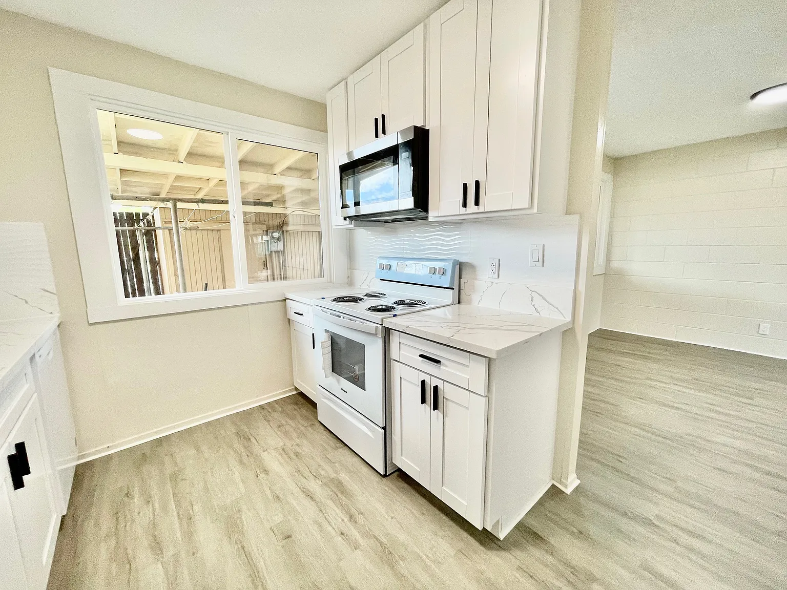 4 bed, 1.5 bath, 1158 sqft, $2,985 — Photo 4