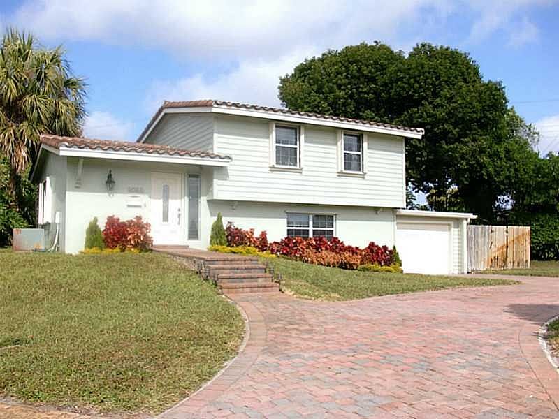 1st image of 4301 NW 9th Ct